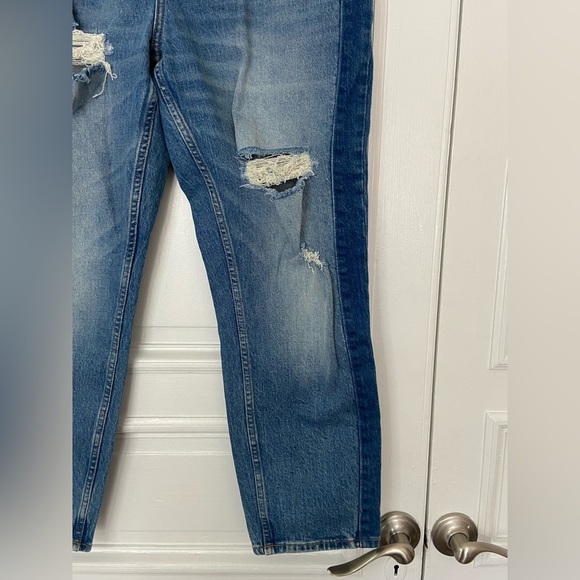 Abercrombie & Fitch The Mom Fit Jeans High Rise Two Tone Distressed 31 / 12 R - Picture 6 of 12